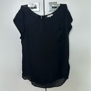 Silk joie short sleeve with pocket detail